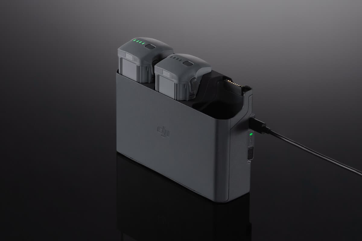 DJI Air 3 Series three-battery charging hub